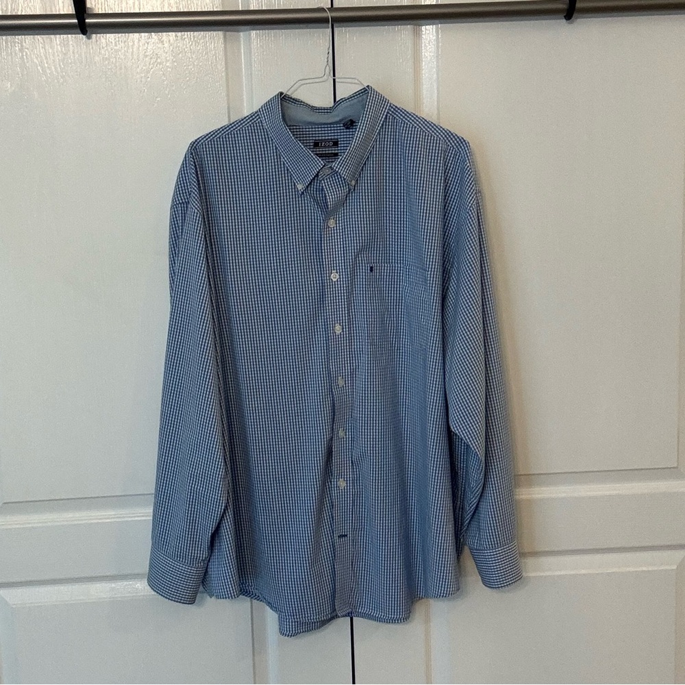 Men’s Izod 3XL long sleeve button down shirt.